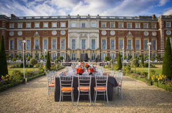 Stonehenge And Hampton CT. Guided Tour