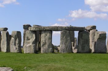 Guided Silbury Hill and Avebury Tours