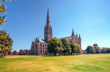 Guided Tours Stonehenge And Salisbury Cathedral